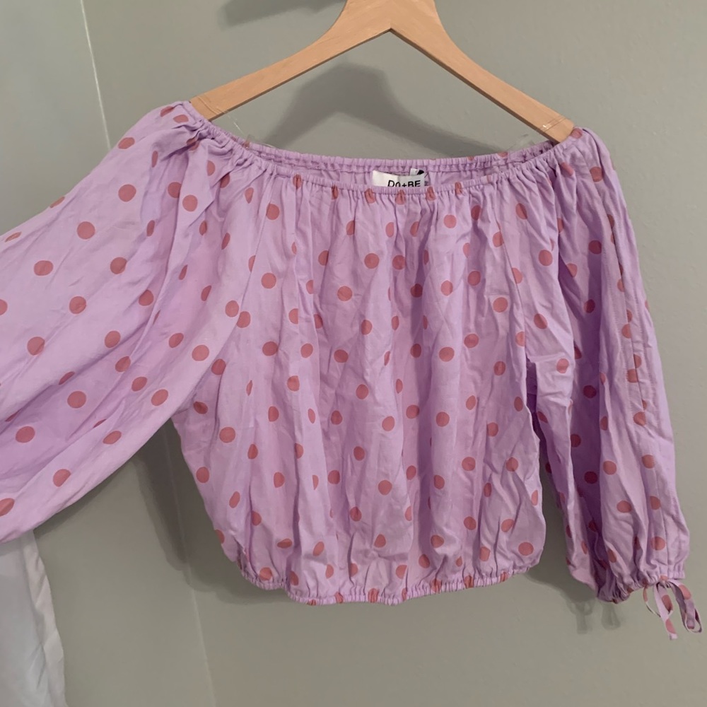 Off the Shoulder polkadot long sleeve